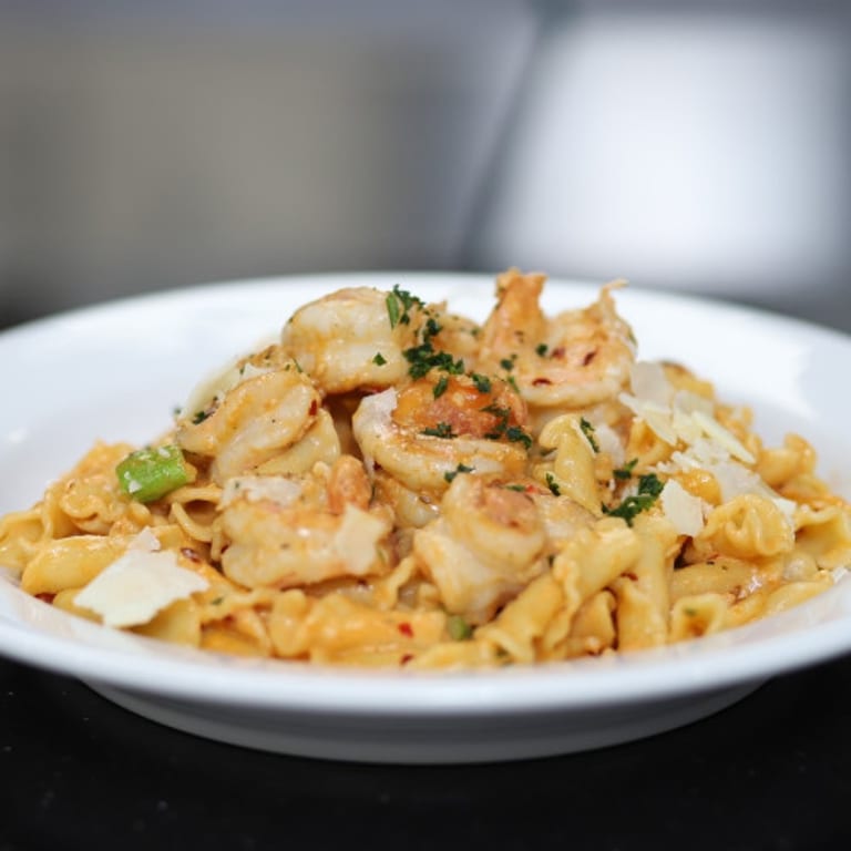 Delicious Lunch Options: Pasta, Italian, Vegetarian, Fast-Food